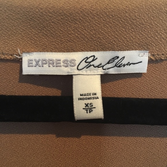 EXPRESS cropped blouse - Picture 5 of 7